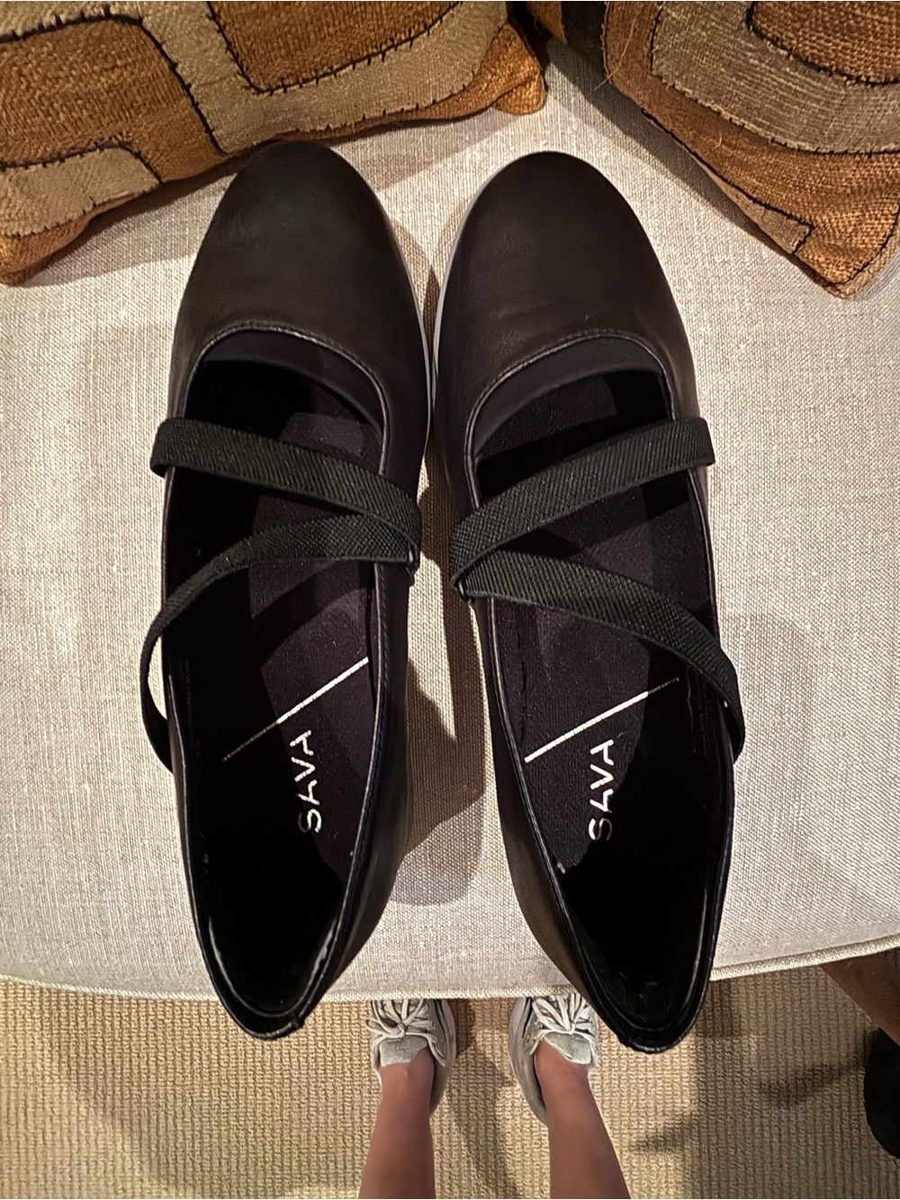 Sava Black Leather Walking Shoes with Cross Straps